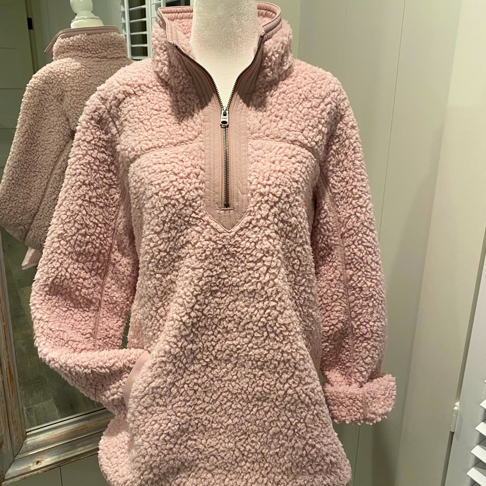 Abercrombie and Fitch Sherpa Pullover